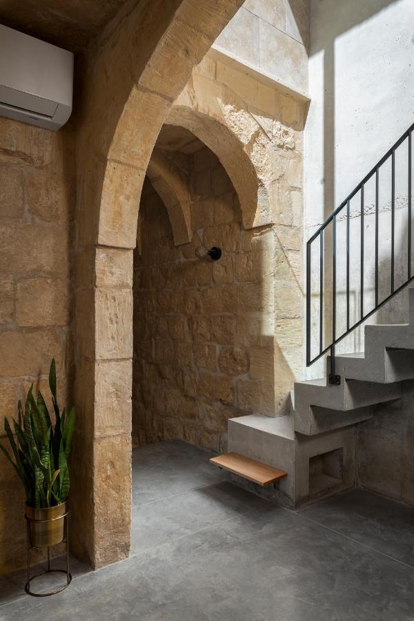 Numru 27 Expertly Restored Small House Of Character Cospicua Exterior photo