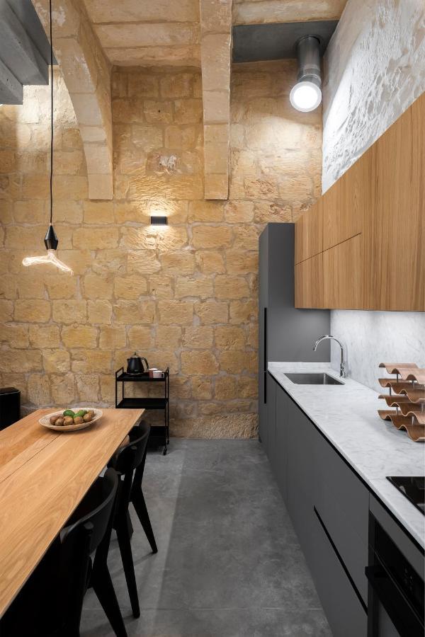 Numru 27 Expertly Restored Small House Of Character Cospicua Exterior photo