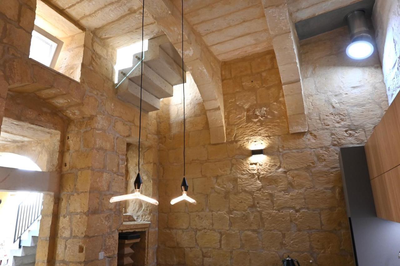 Numru 27 Expertly Restored Small House Of Character Cospicua Exterior photo